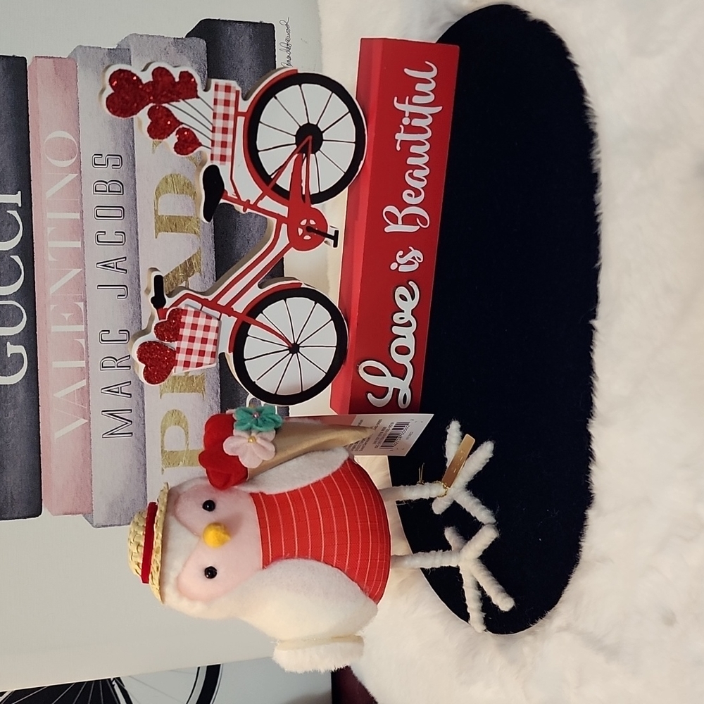 NWT Jet Target Valentines Bird 2023